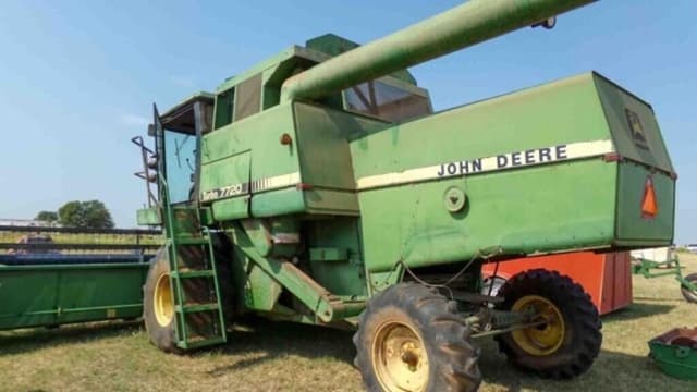 Image of John Deere Turbo 7720 equipment image 4