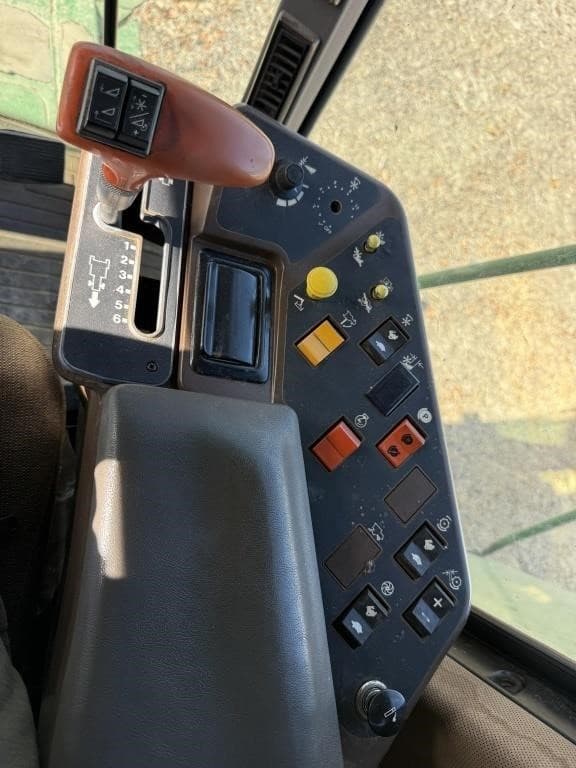 Image of John Deere 7720 equipment image 4