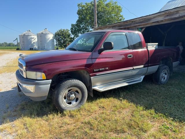 Image of Dodge Ram 1500 equipment image 2