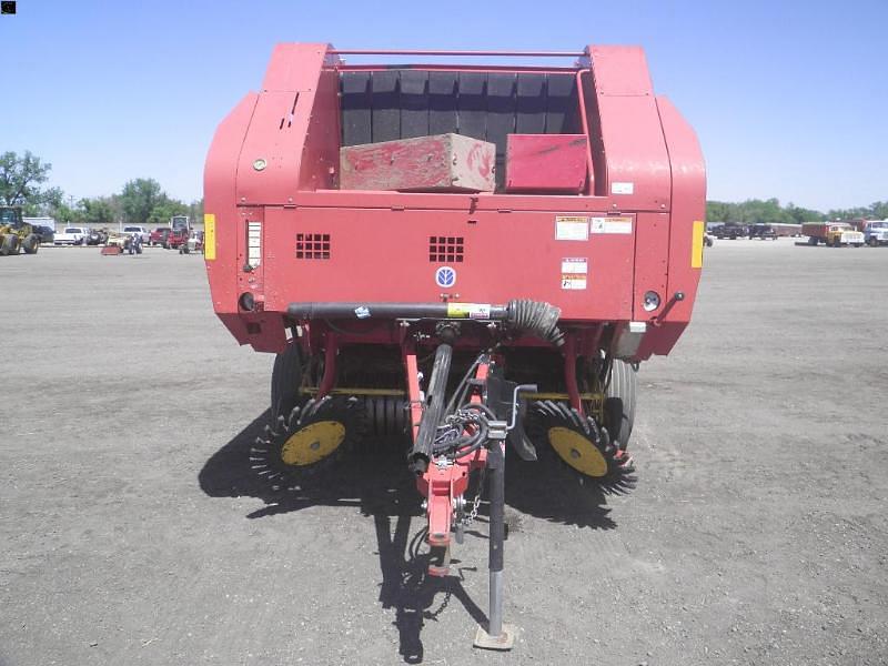Image of New Holland BR780 Primary image