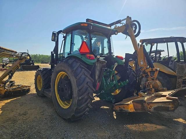 Image of John Deere 6105E equipment image 3