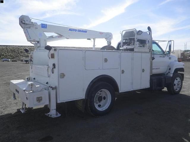 Image of GMC C6500 equipment image 4