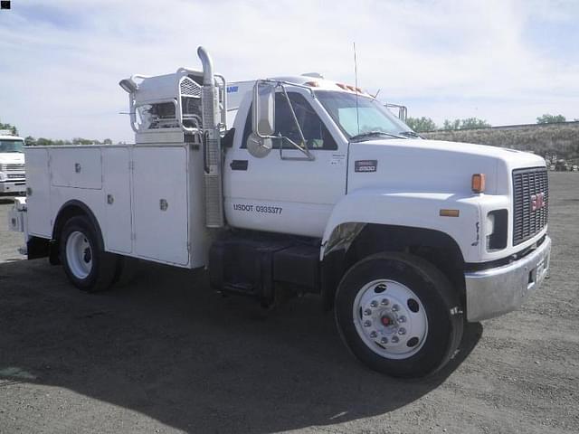 Image of GMC C6500 equipment image 2