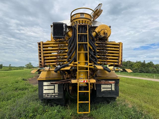 Image of Ag-Chem Terra-Gator 1903 equipment image 4