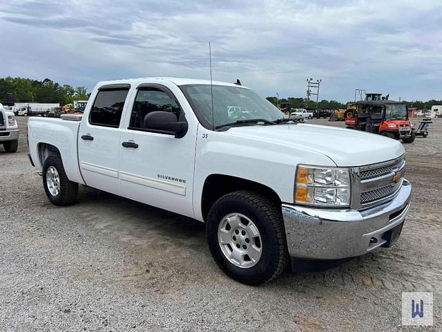 Image of Chevrolet 1500 equipment image 3