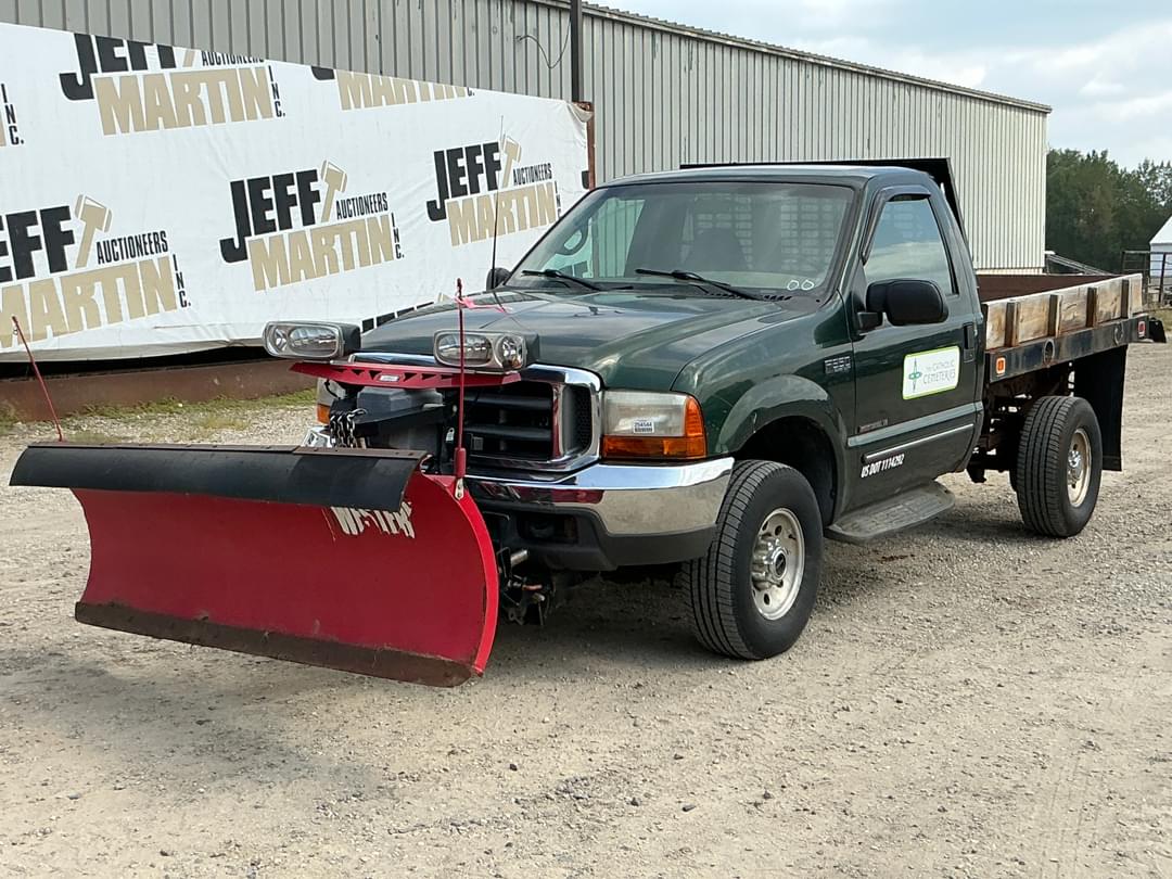 Image of Ford F-350 Primary image