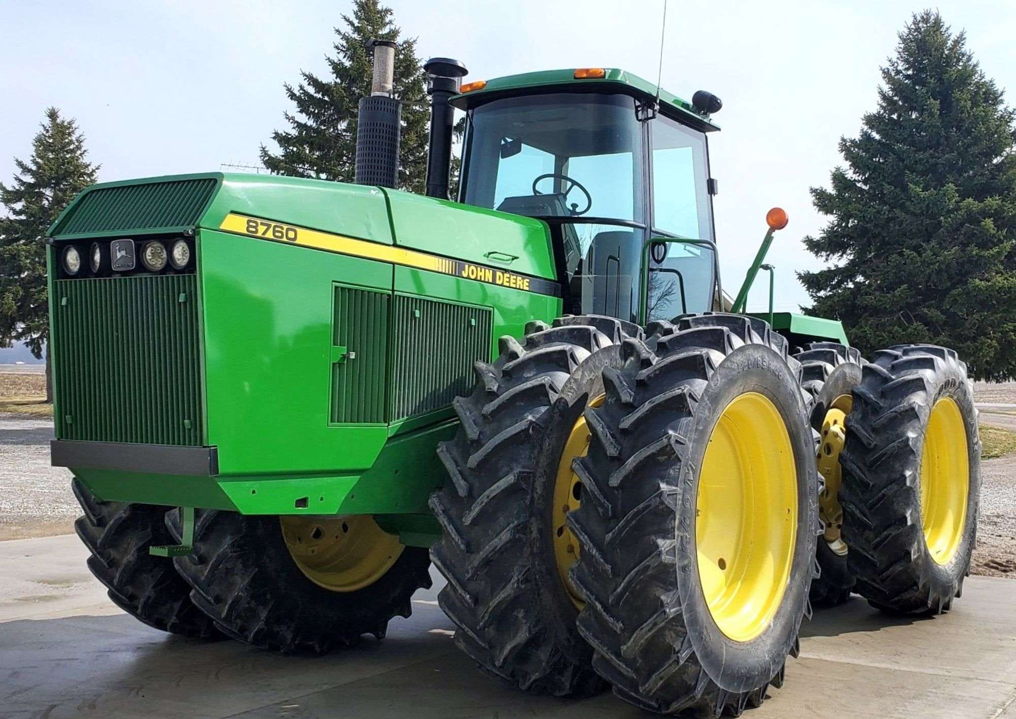 1992 John Deere 8760 Equipment Image0