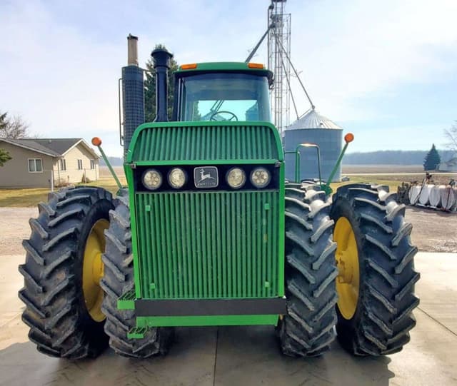 Image of John Deere 8760 equipment image 2