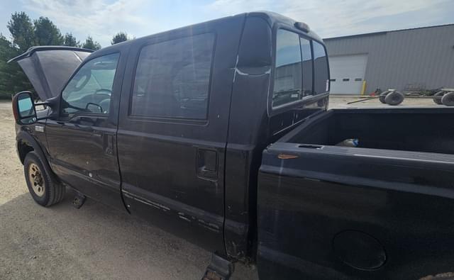 Image of Ford F-250 equipment image 4