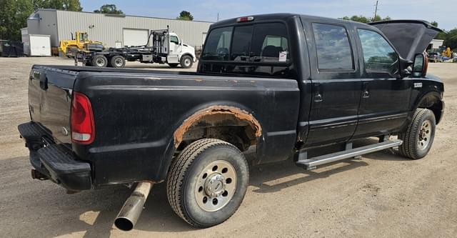 Image of Ford F-250 equipment image 3