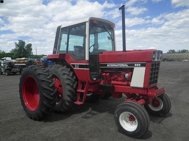 Image of International Harvester 986 equipment image 2