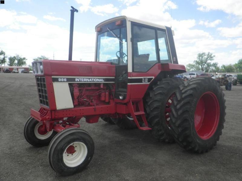 Main image International Harvester 986