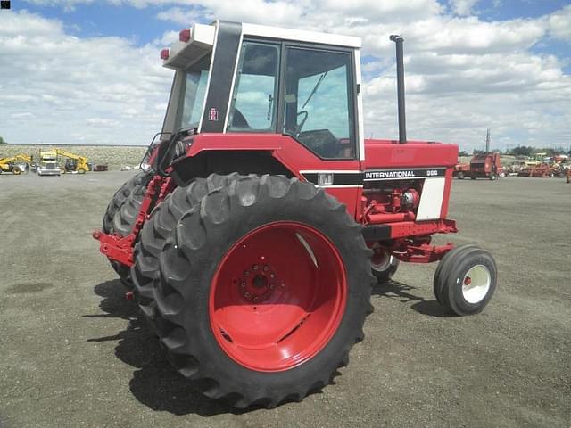 Image of International Harvester 986 equipment image 4