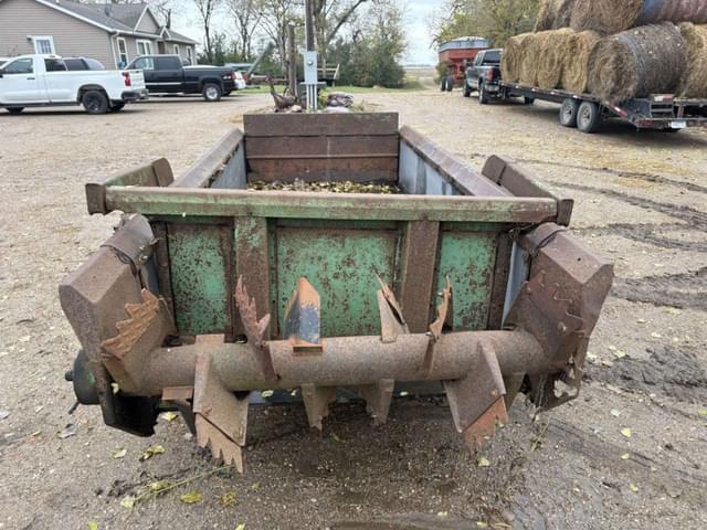 Image of John Deere 450 equipment image 3