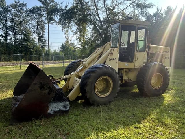 Image of John Deere 544C equipment image 1