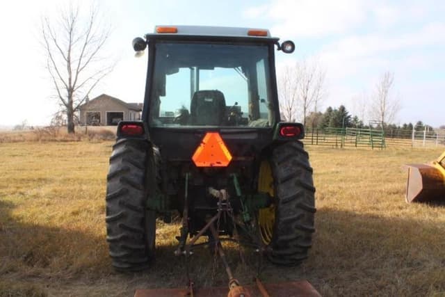 Image of John Deere 2755 equipment image 3