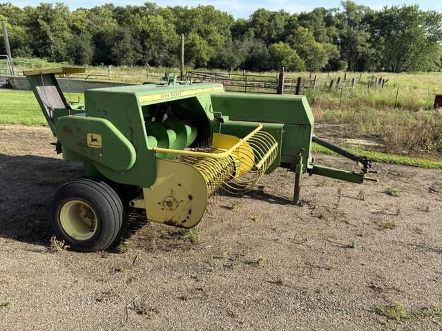 Image of John Deere 336 equipment image 3