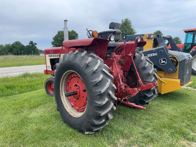 Image of International Harvester 706 equipment image 2