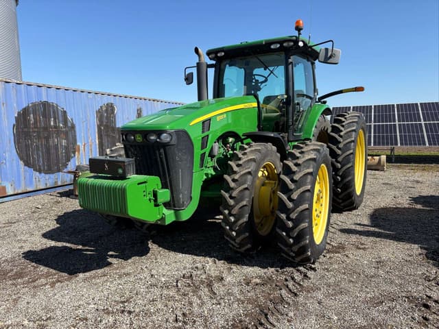 Image of John Deere 8320R equipment image 2