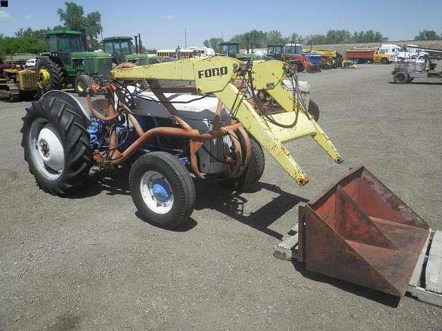 Image of Ford 8N equipment image 2