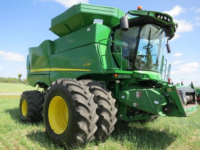 Image of John Deere S770 equipment image 3