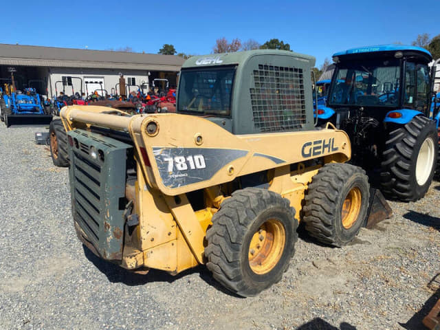 Image of Gehl 7810 equipment image 1