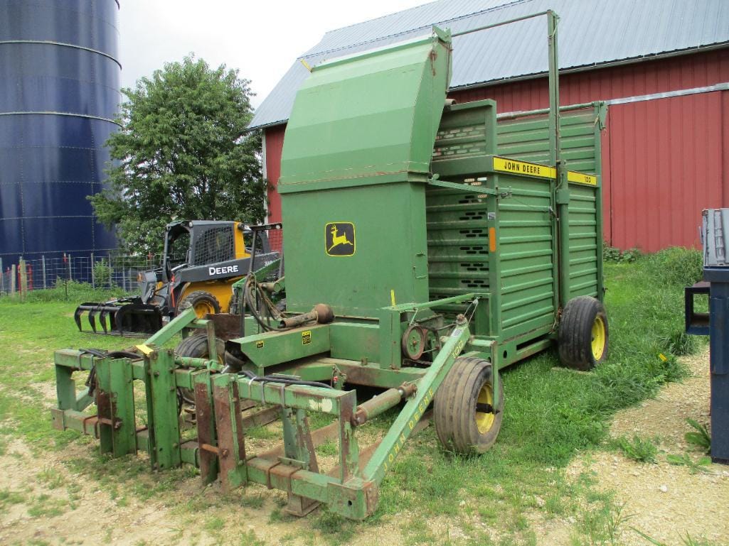 Main image John Deere 100