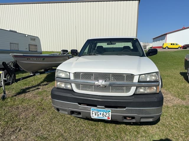 Image of Chevrolet 2500HD equipment image 1
