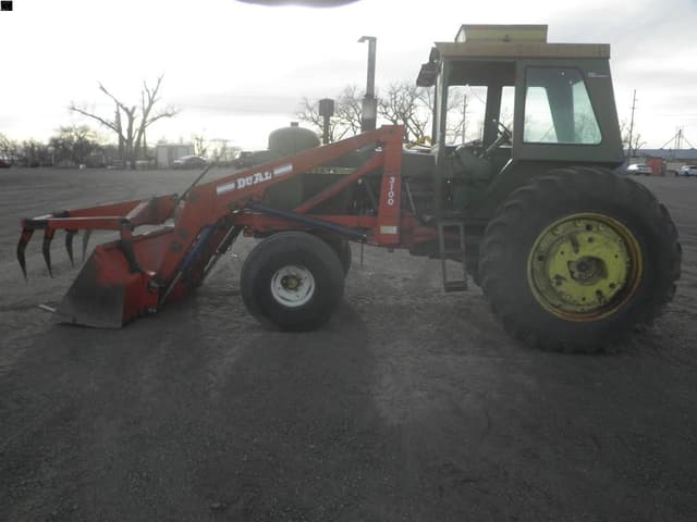 Image of John Deere 4010 equipment image 3