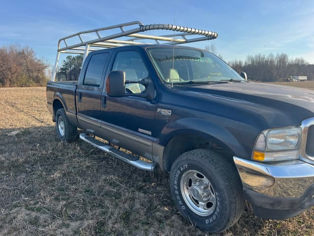 Image of Ford F-250 equipment image 1