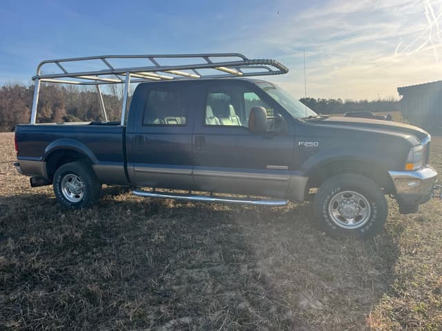 Image of Ford F-250 equipment image 4