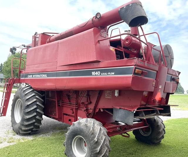 Image of Case IH 1640 equipment image 4
