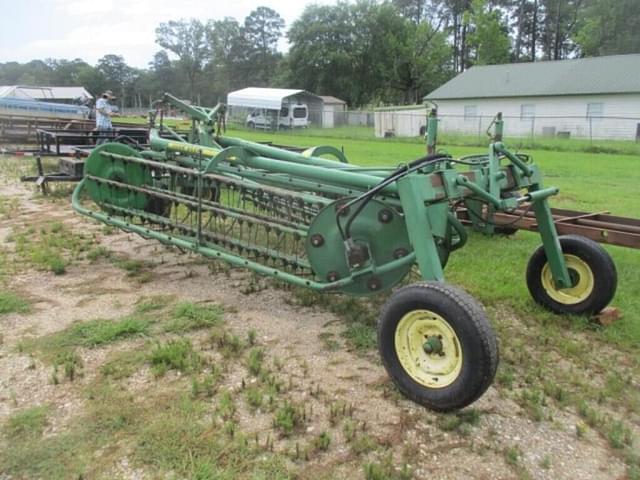 Image of John Deere 700 equipment image 4