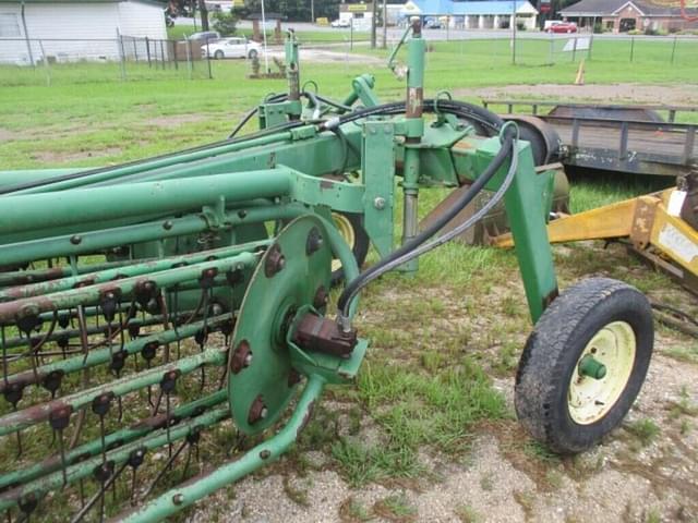Image of John Deere 700 equipment image 3