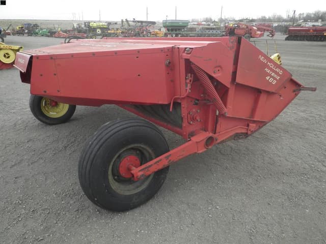 Image of New Holland 489 equipment image 2