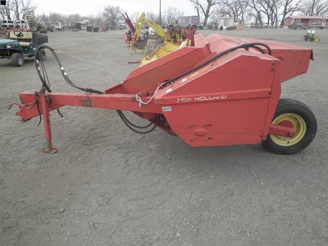 Image of New Holland 489 equipment image 4