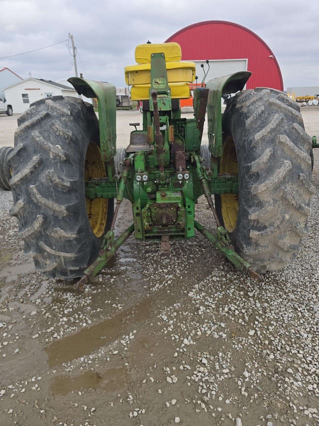 Image of John Deere 4020 equipment image 3