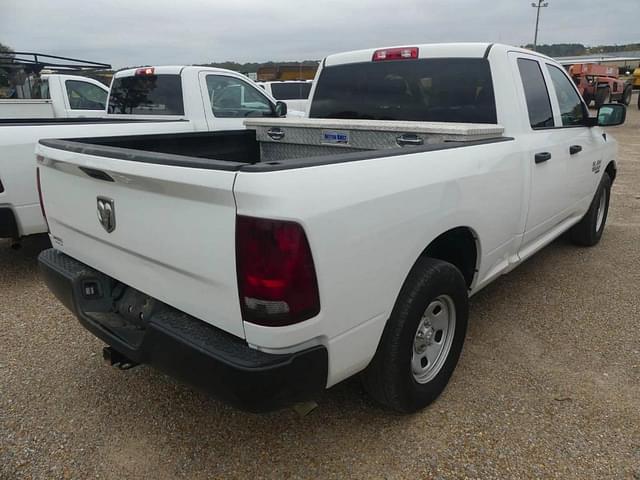 Image of Dodge Ram 1500 equipment image 2