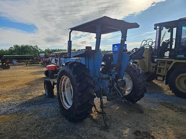 Image of Ford 5610 equipment image 2