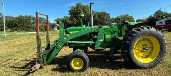 Image of John Deere 4020 Primary image