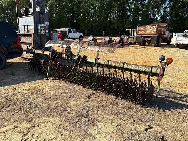 Image of John Deere 400 equipment image 1