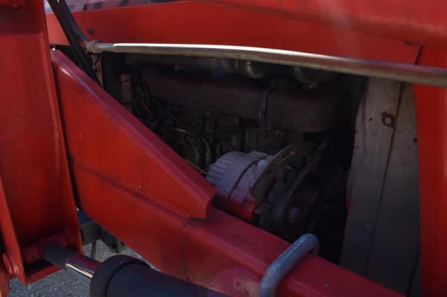 Image of Massey Ferguson 255 equipment image 3