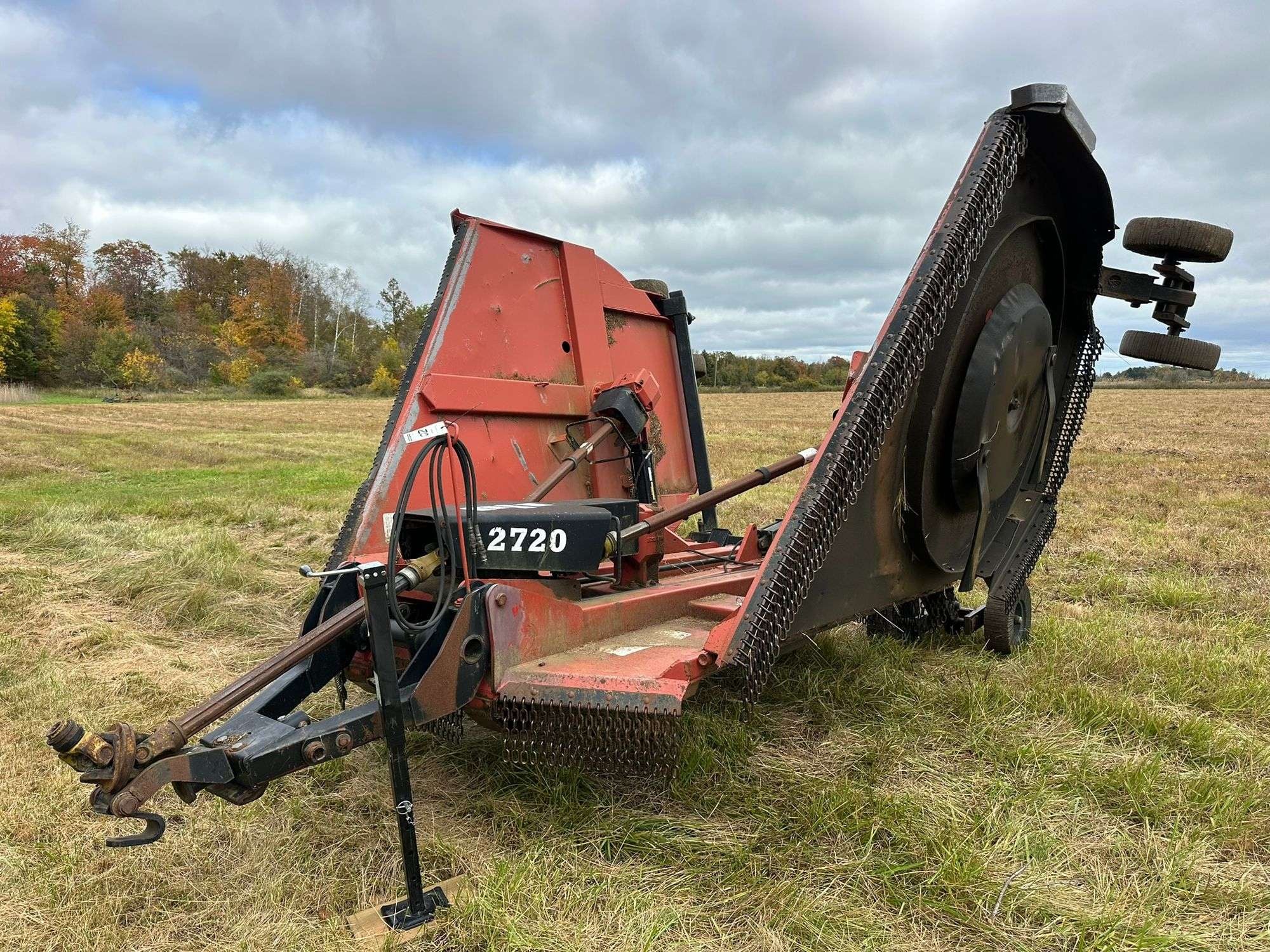 Bush Hog 2720 Equipment Image0