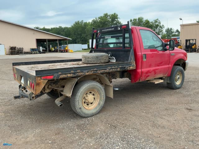 Image of Ford F-250 equipment image 2