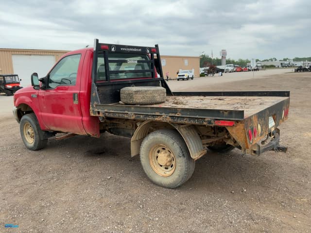 Image of Ford F-250 equipment image 3