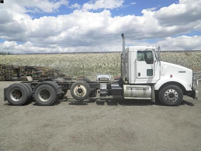 Image of Kenworth T800 equipment image 3
