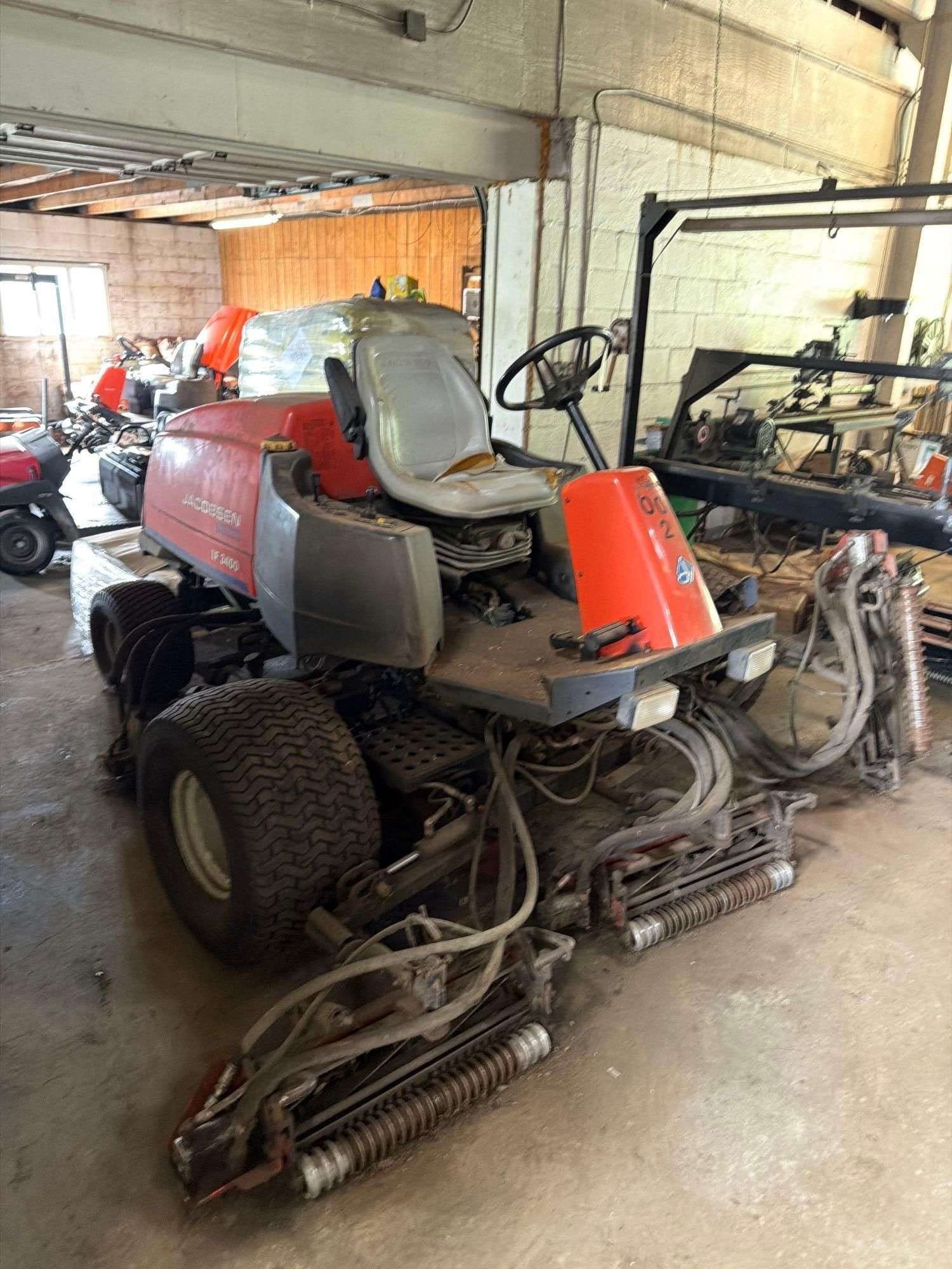 Jacobsen LF3400 Equipment Image0