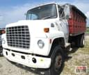 1983 Ford F-800 Image