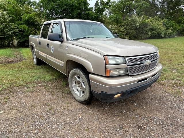 Image of Chevrolet 1500 equipment image 1