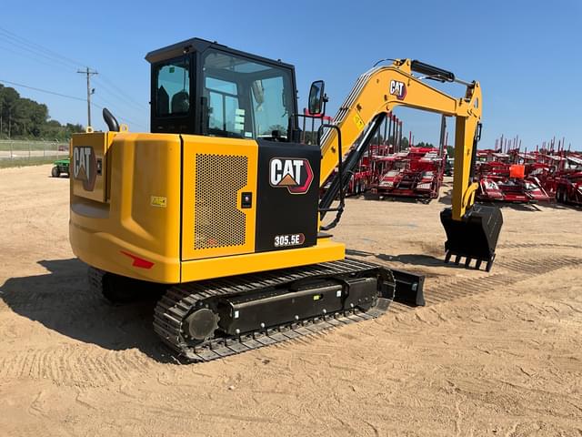 Image of Caterpillar 305.5E2 equipment image 4